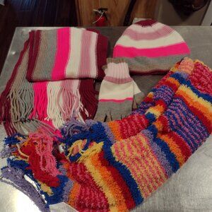 hat scarf and gloves set +1 more scarf